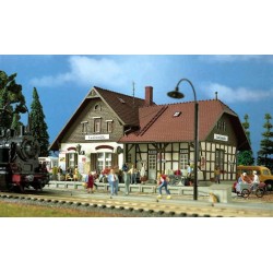 Busch Bahnhofsaborthaus – Bausatz Im Maßstab H0, Ca. 48x40 Mm, Aus Holz