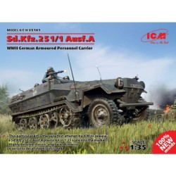 ICM 35101 Sd.Kfz.251/1 Ausf.A WWII German Armoured Personnel Carrier 1/35